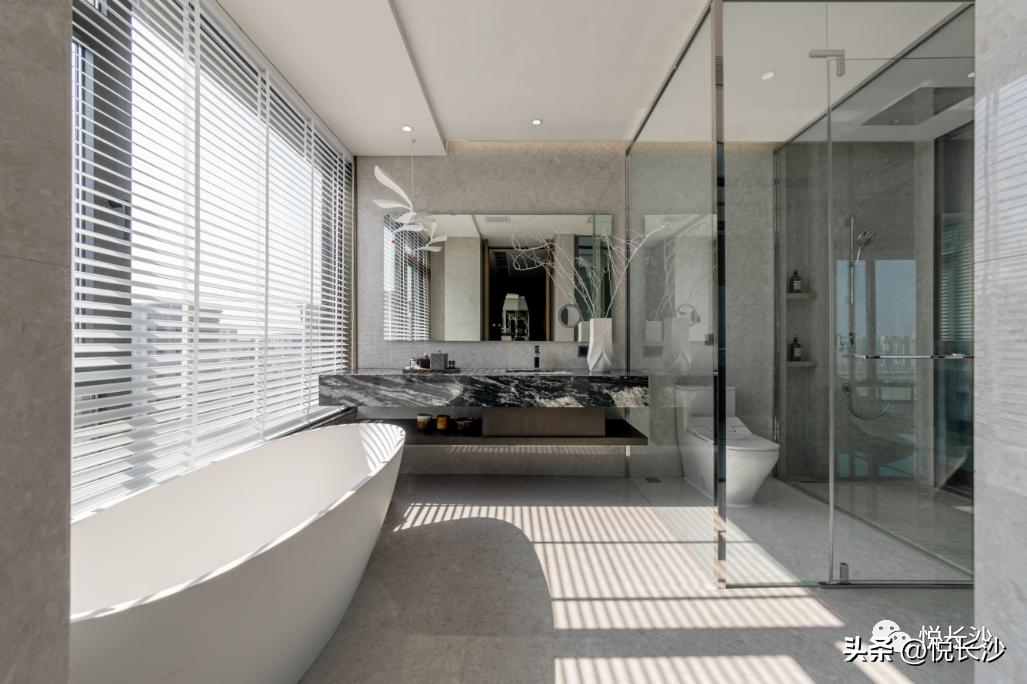 过千万的艺术酒店大平层卖成爆款，凭什么在这个宝藏豪宅里！