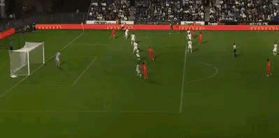 国足0比0战平新西兰，精神面貌有改观