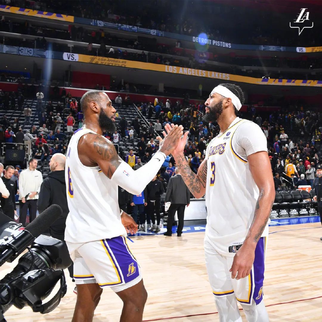 38岁的詹姆斯为什么还要努力,詹姆斯38岁还能当替补吗