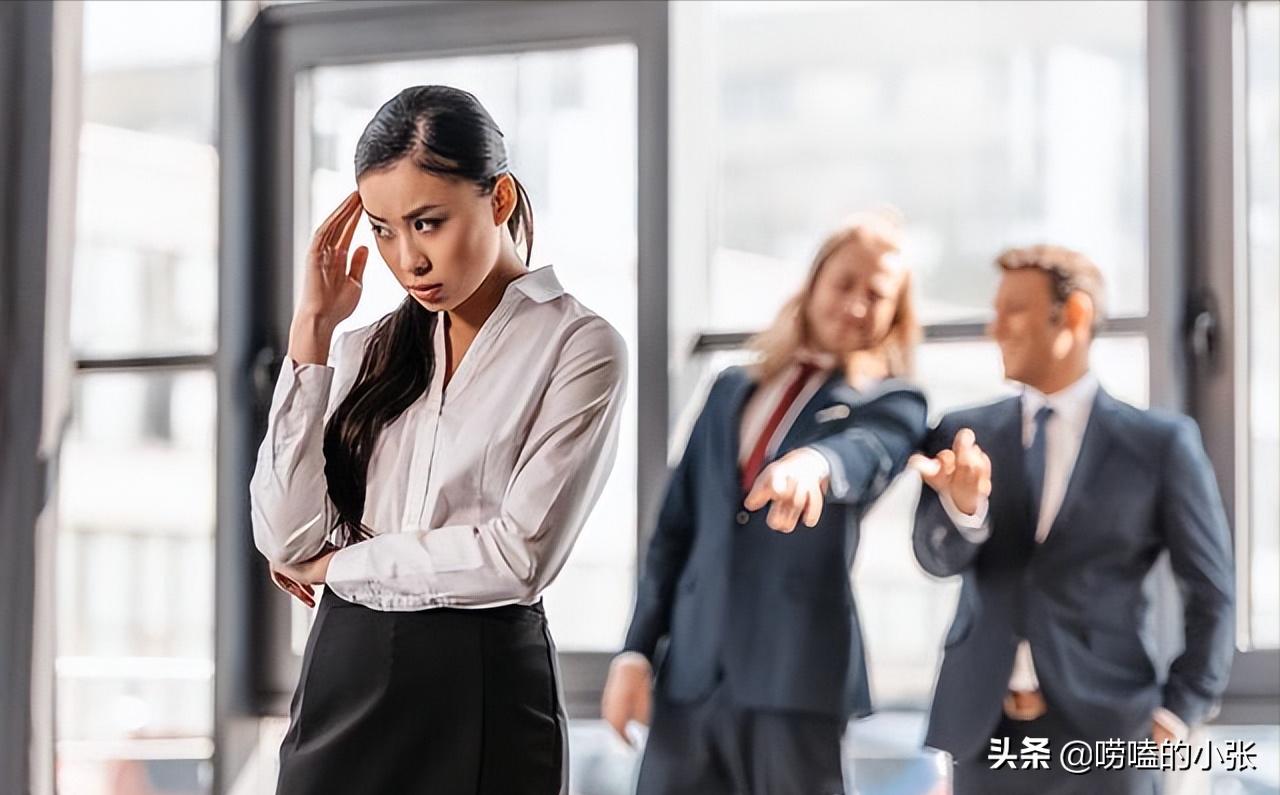 上班遇到讨厌的男同事怎么办,上班遇到很讨厌的同事怎么回复