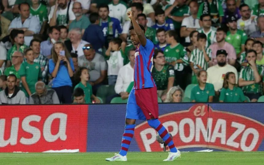 我们来到这世界就是为了开心,我们是冠军一路走来有多艰辛