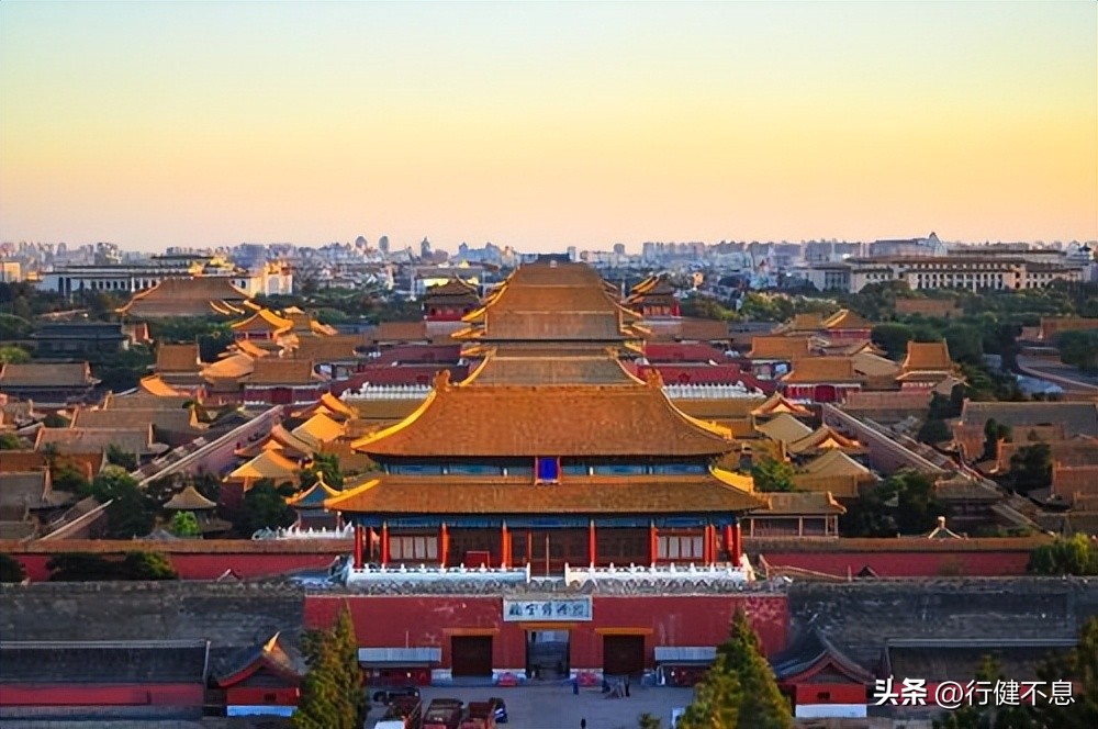 关于中国古代三大名楼的诗句,描写四大名楼的经典古诗名句