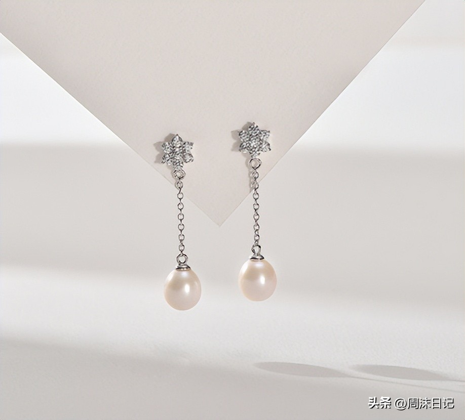 一生一条珍珠项链年轻时髦,女人一生必须要有条珍珠项链