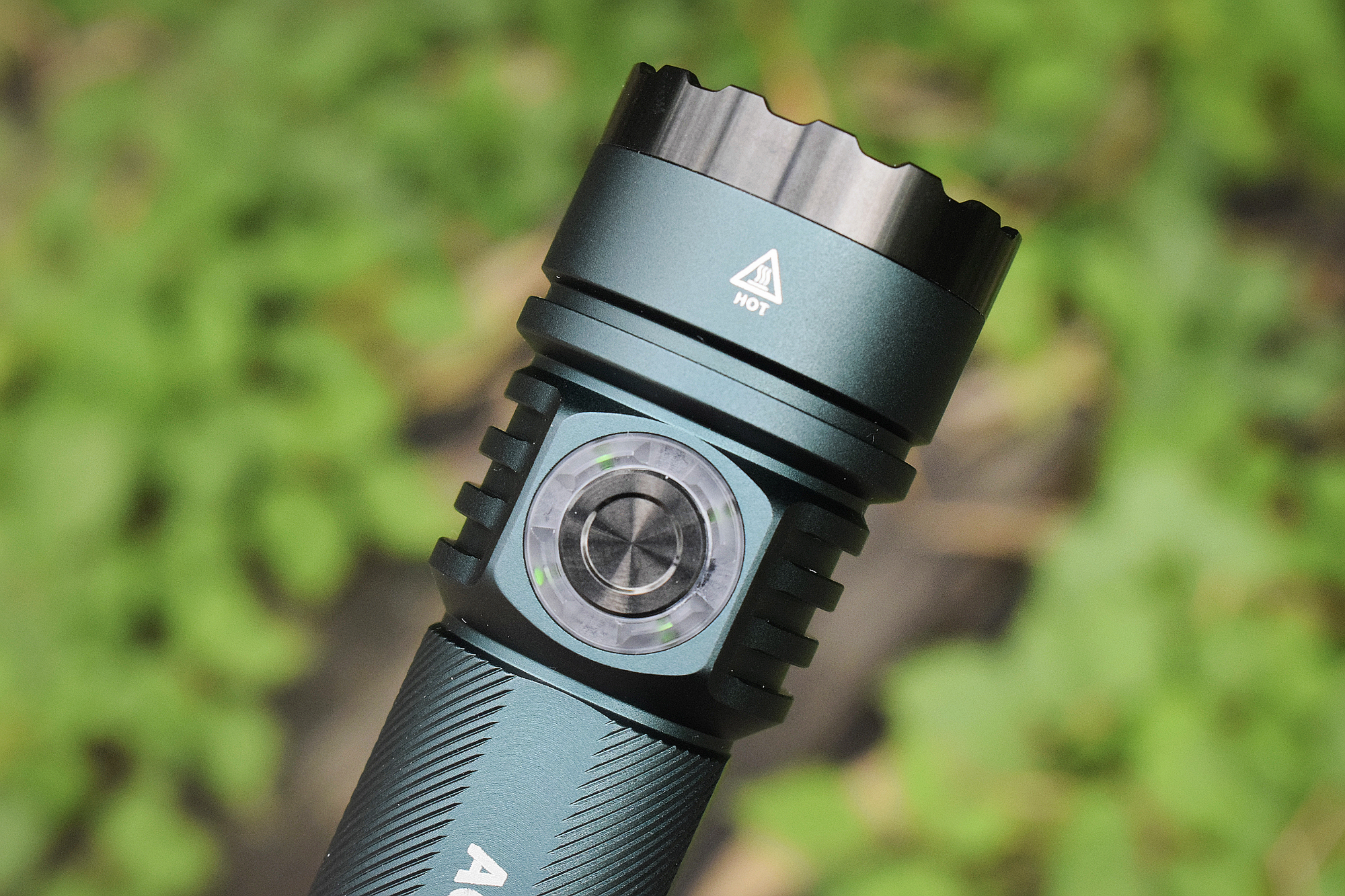 性价比高的强光电筒,高性价比手电筒强光推荐