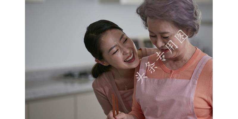 我是李娟的亲生儿子，我不想让你一个人