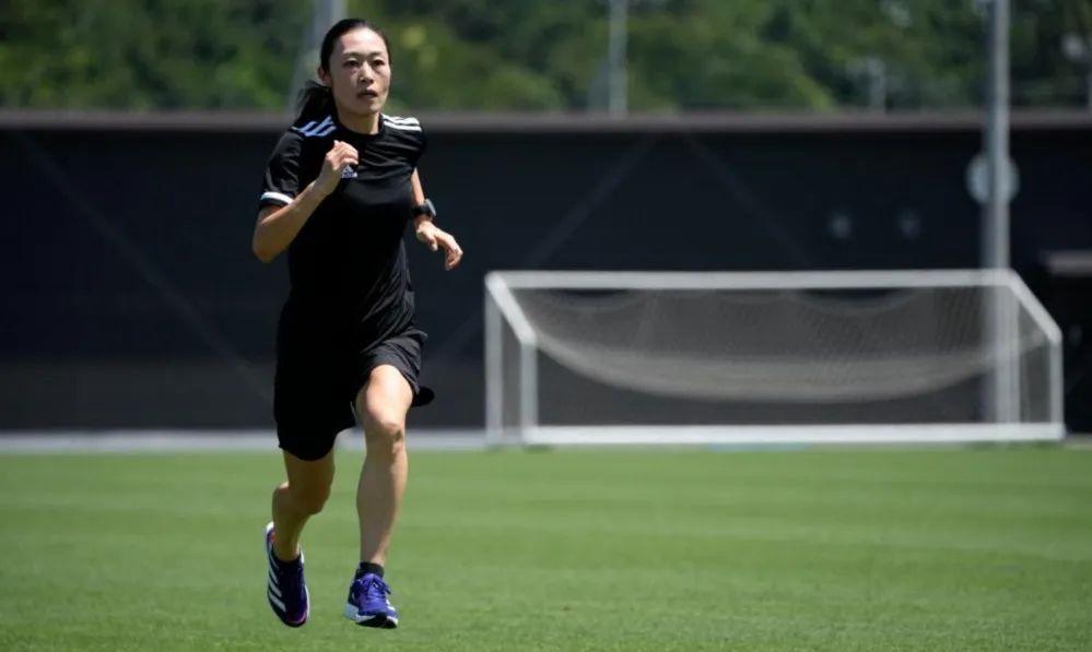 世界杯上最美的女人,世界杯最帅的女球员