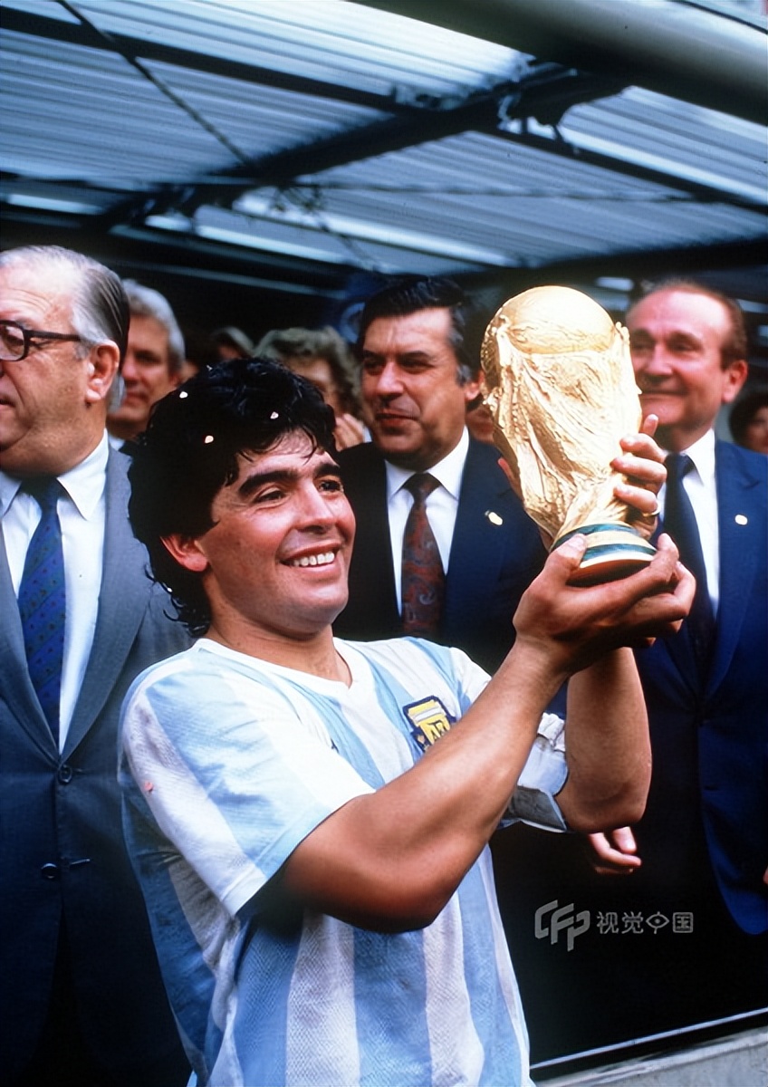 2022年世界杯诸神致敬视频,1986世界杯颁奖