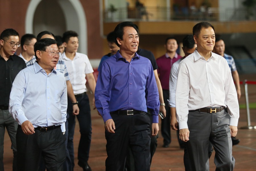 身处困境的许家印,负债两万亿的许家印还能翻身吗