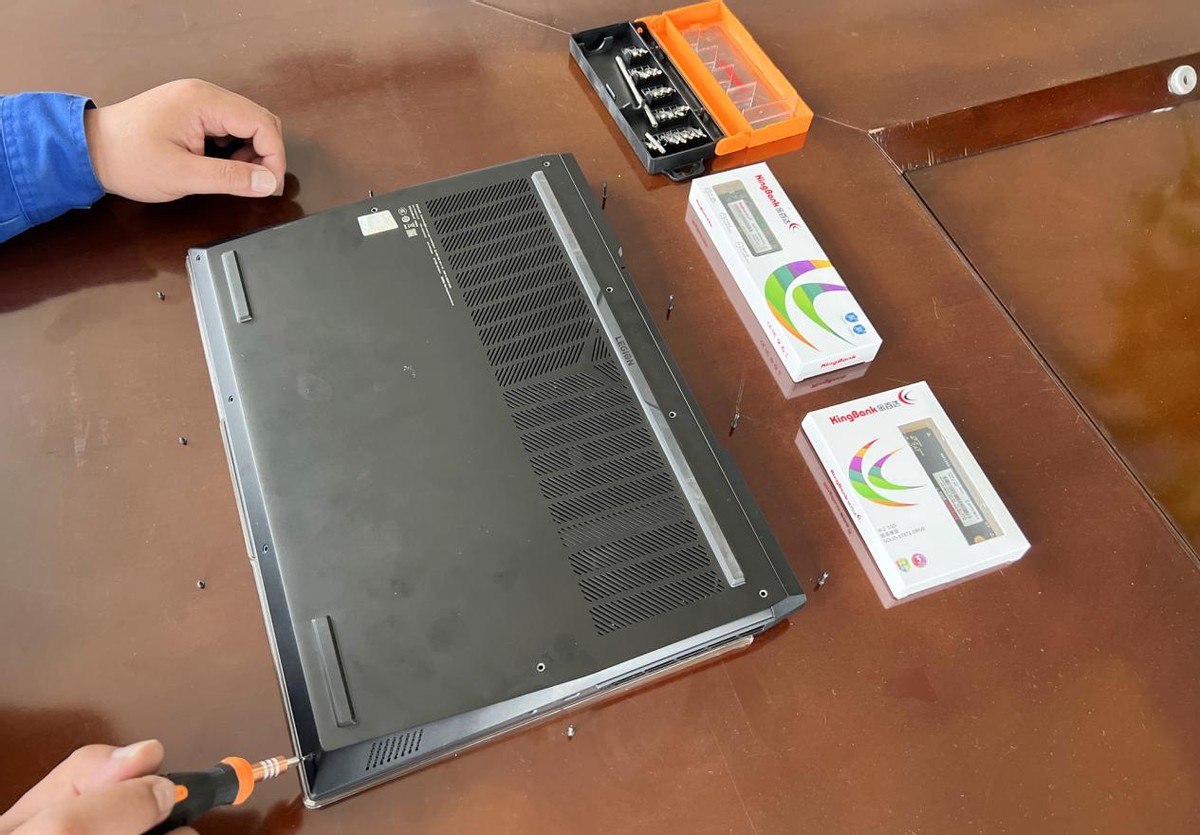 联想拯救者y9000p加什么固态,怎么给联想拯救者y9000p加装固态