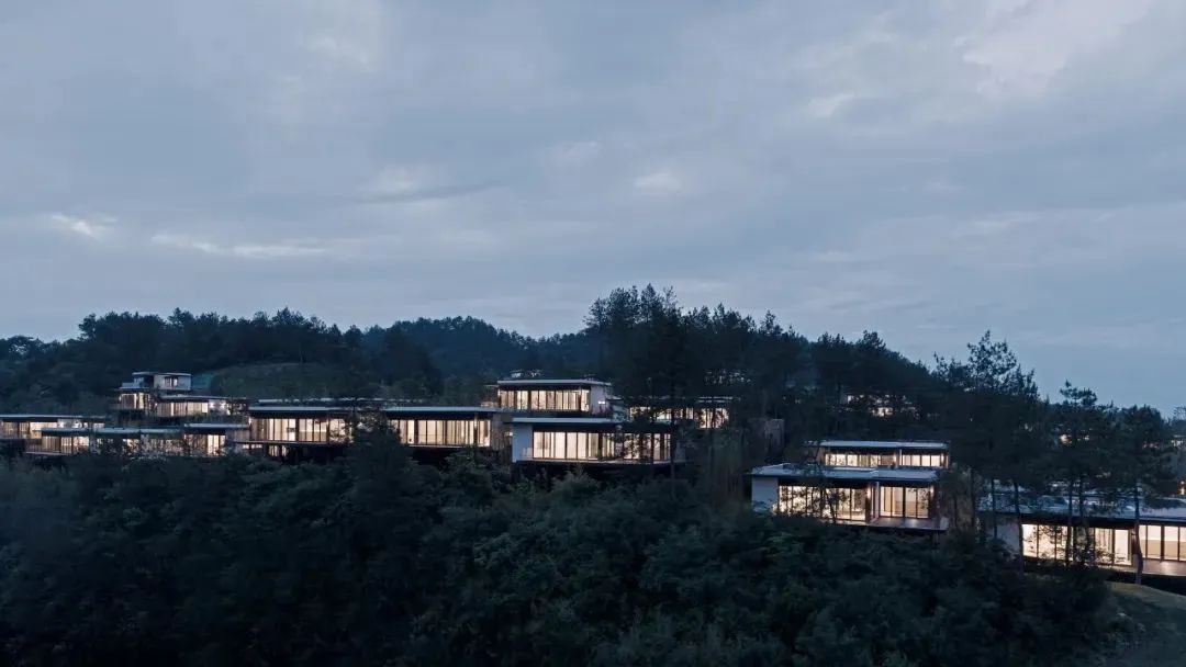 绿城现代别墅设计,安吉绿城桃花源别墅多少钱一平