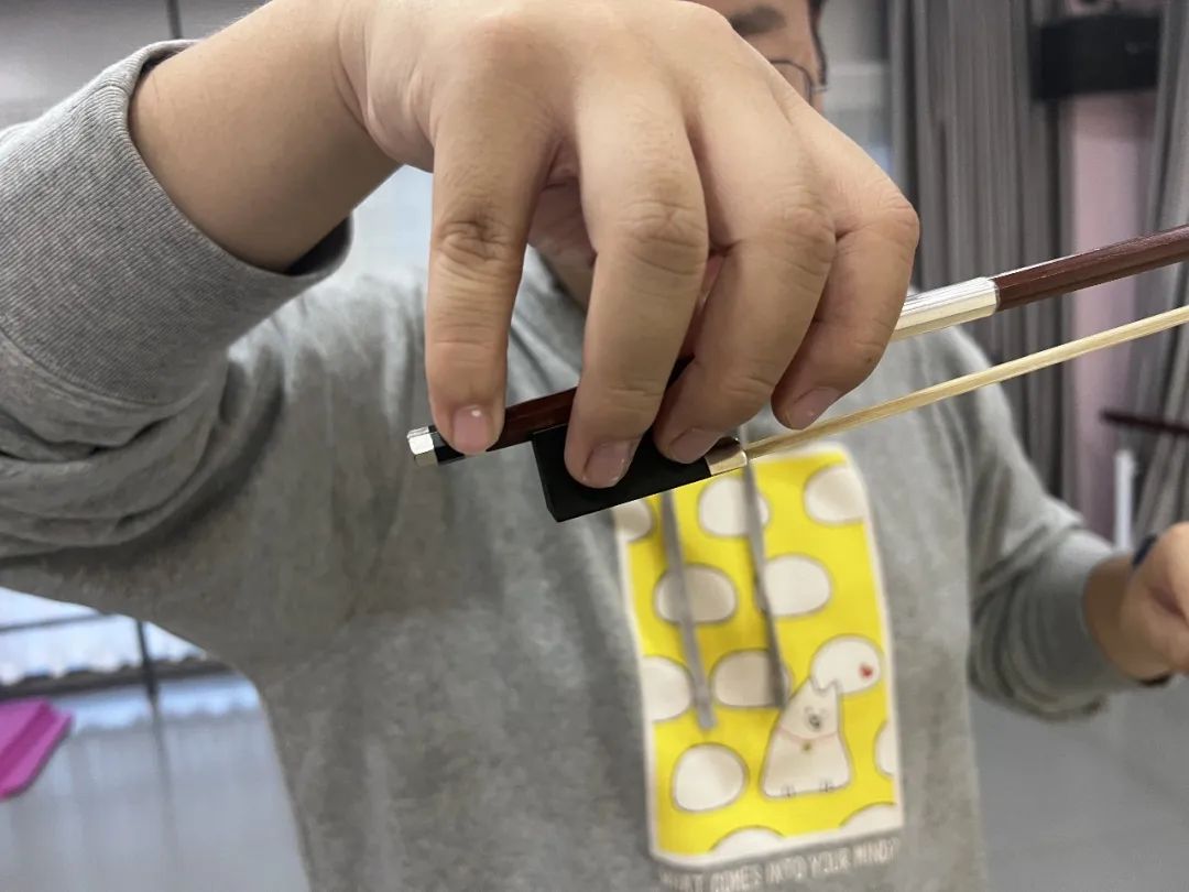 希望自己成为一个音乐人,成为一个音乐人