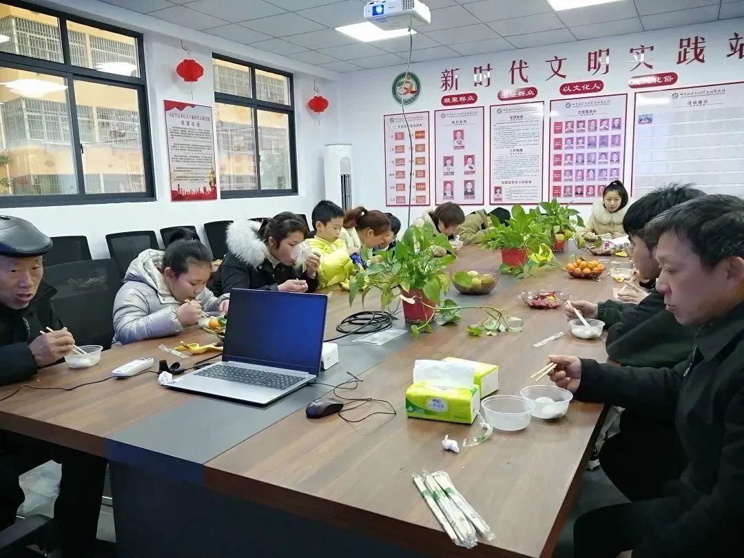 包饺子、吃汤圆、猜灯谜，余江多地欢乐迎元宵