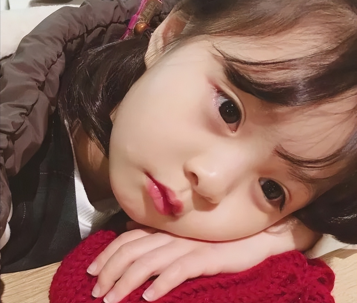 女孩上课时尿裤子，妈妈的应对之策令人叹为观止