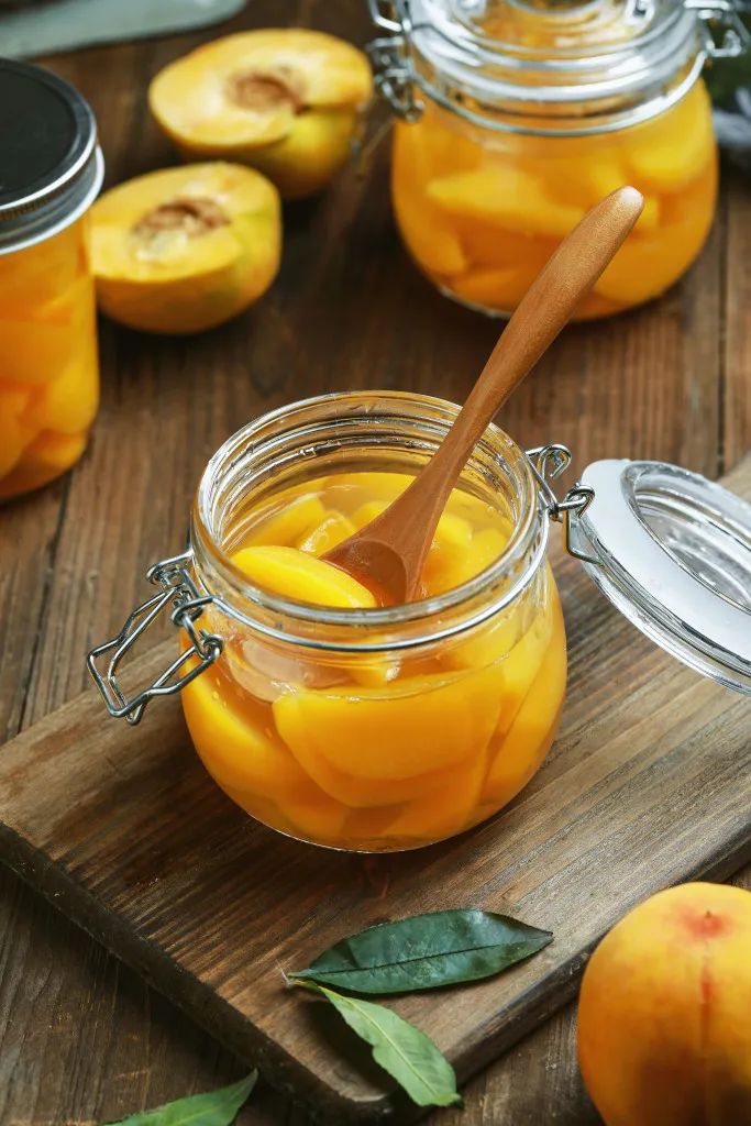 东北特色黄桃罐头有哪些,行走在大连的东北黄桃罐头