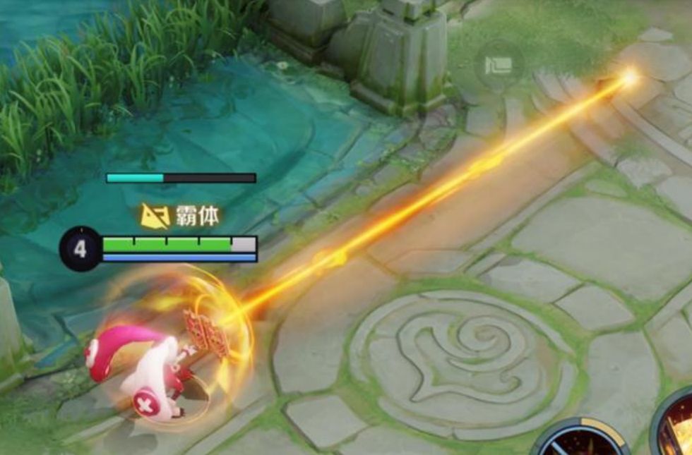 女配露大腿，反派成X战警，同样《华英雄》，胡兵比郑伊健差远了