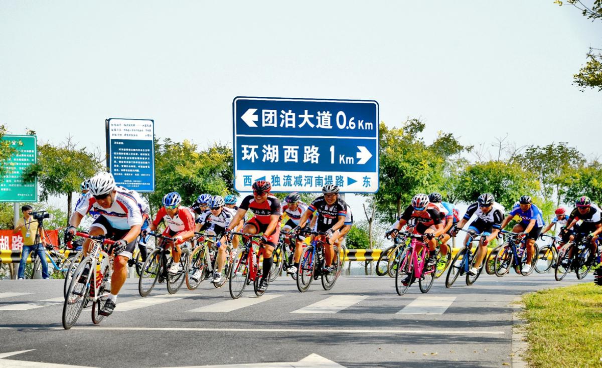 体育与旅游,体育运动与旅游