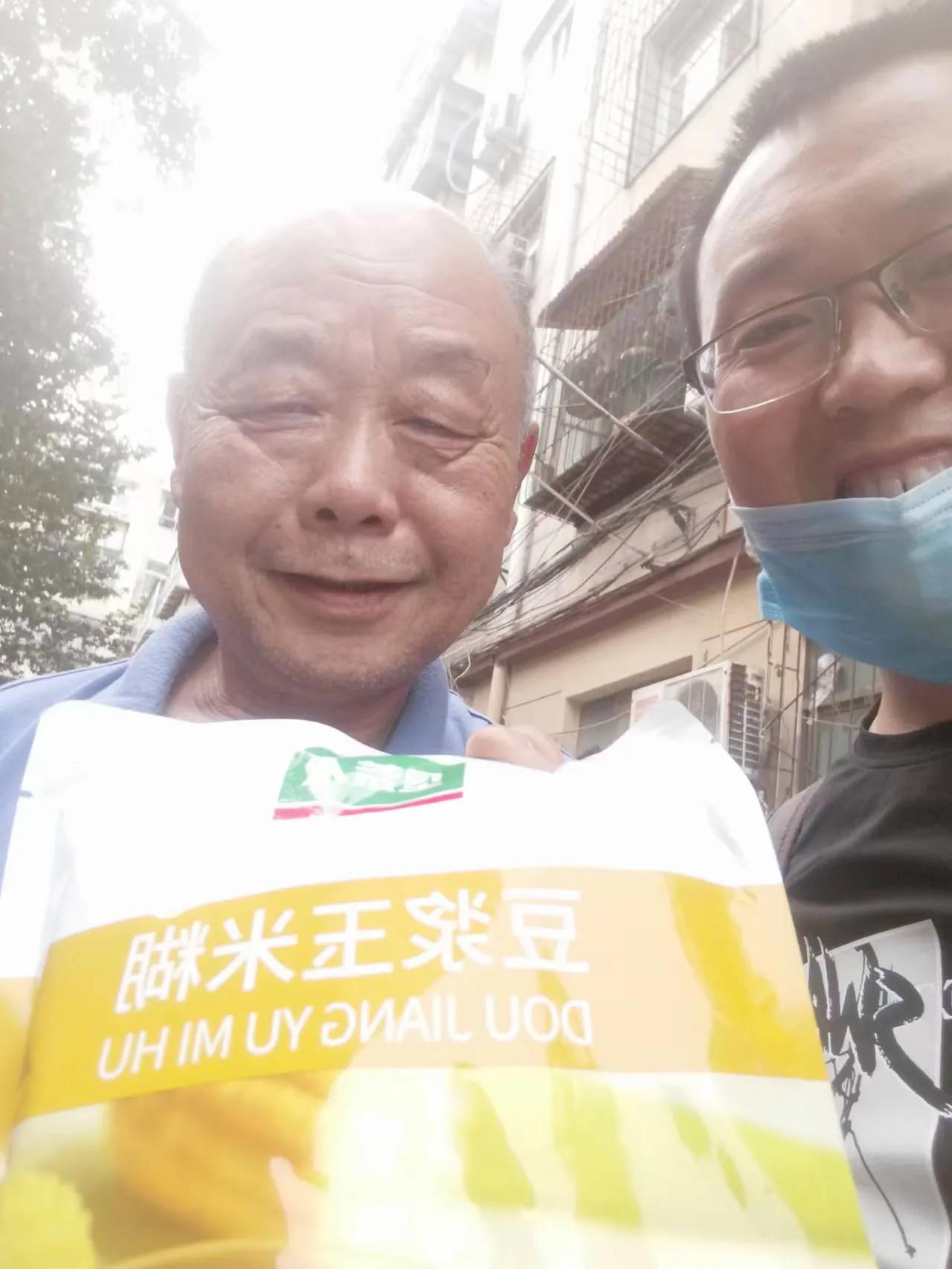 鐪熸儏娓╂殩浣犳垜,鐪熸儏娓╂殩瀹堟湜鐩稿姪