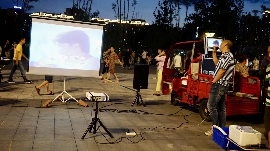 凤凰山，宇宙级草根网红孵化中心