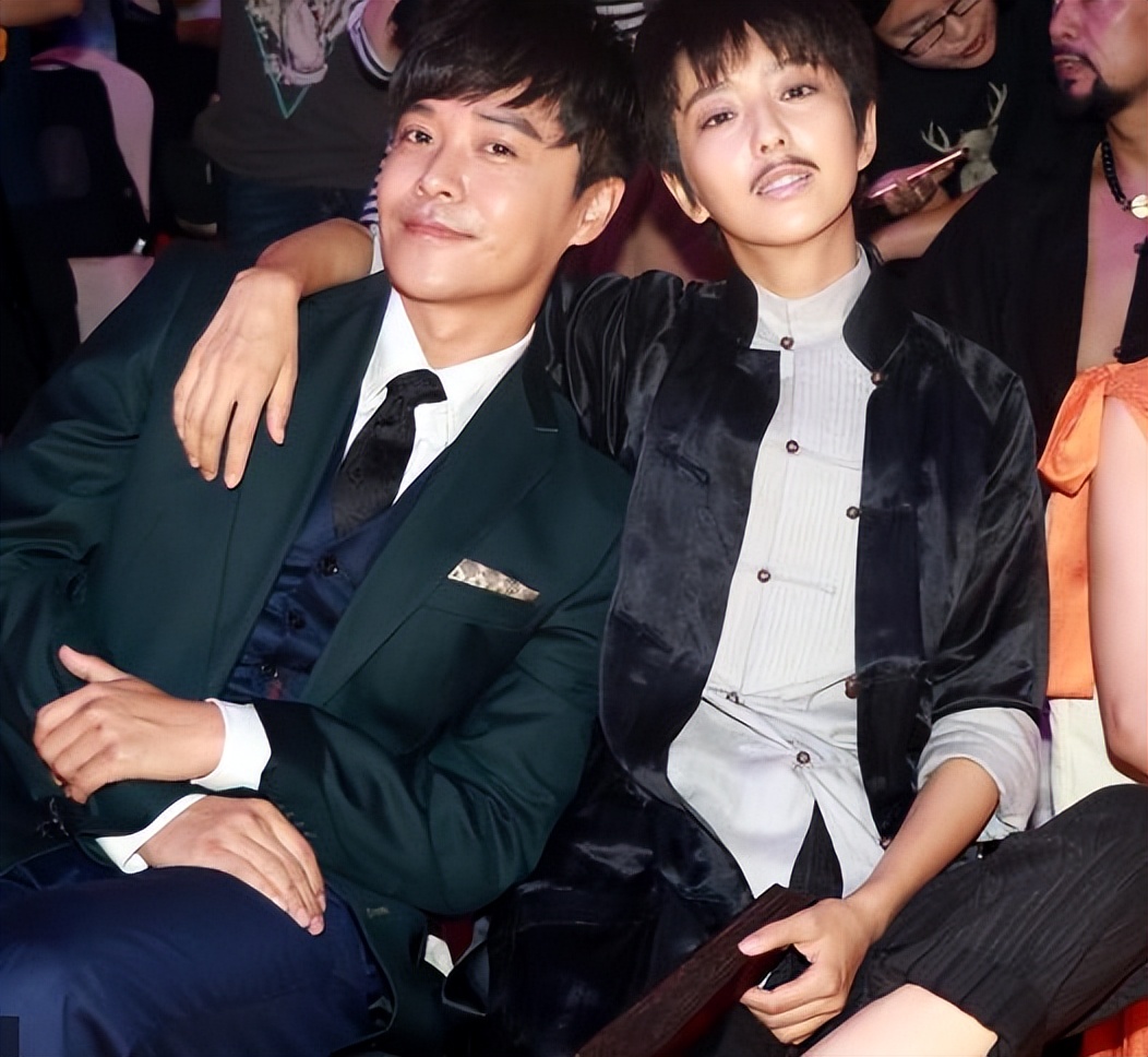 陈思诚在导演圈里的地位,陈思诚是位极具才华的导演