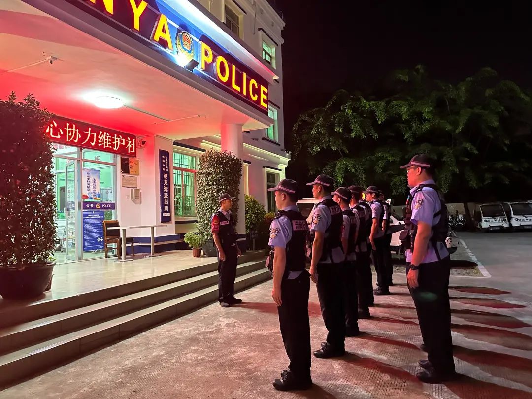 公安开展夏季夜间巡逻防控工作,巡特警大队加强夏季夜间巡逻防控