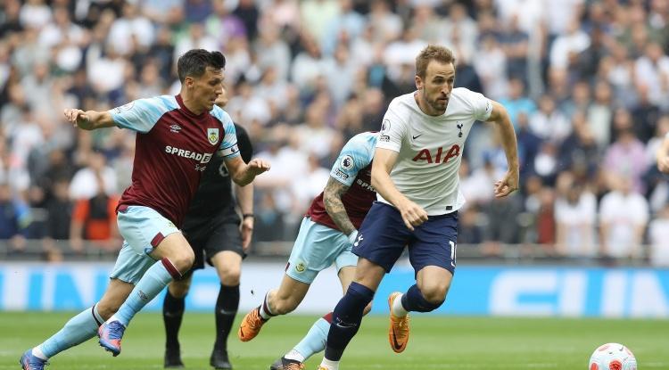 皇马新阵曝出？首发11人身价9亿欧，维尼熊+凯恩，阿芳+阿拉巴