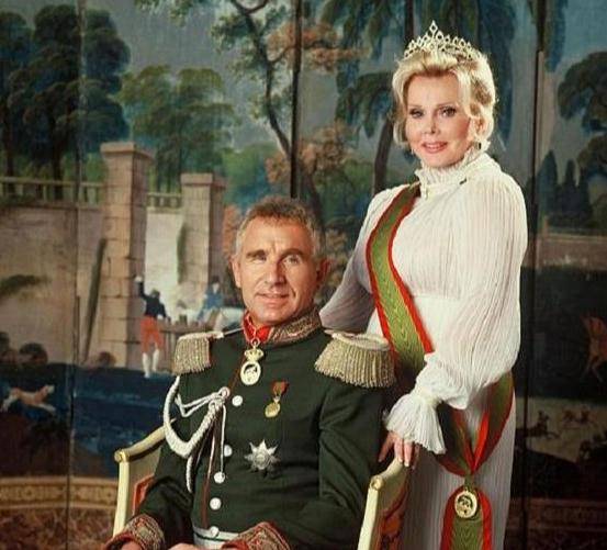 莎莎嘉宝和葛丽泰嘉宝谁好看,电影红磨坊莎莎嘉宝剧情介绍