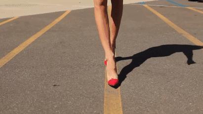 如何把小腿和大腿瘦得很好看,如何瘦大腿和小腿动作图解