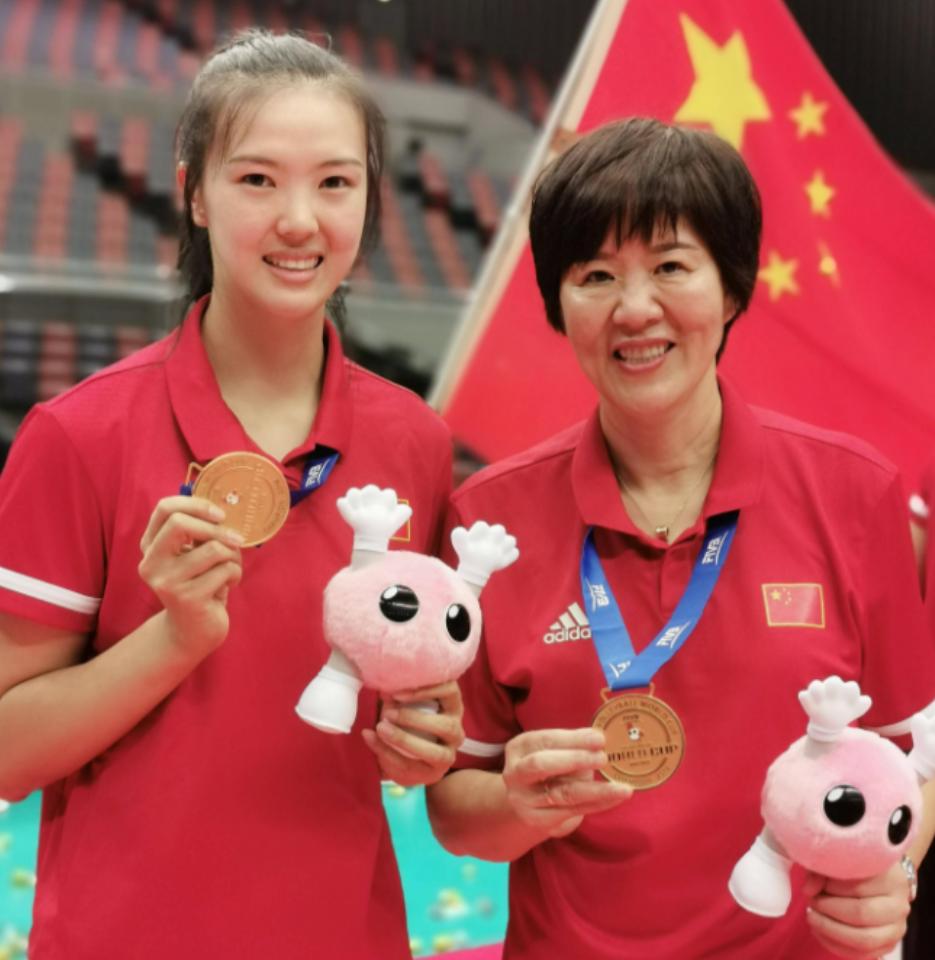 女排张常宁宣布婚期,女排张常宁婚姻近况