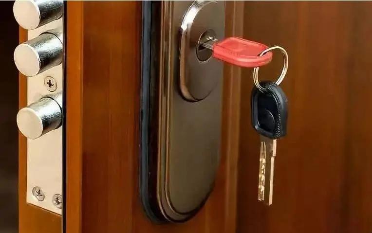 人贩子拐卖儿童自称家长怎么自救,网课诈骗又出新招家长可要注意啦