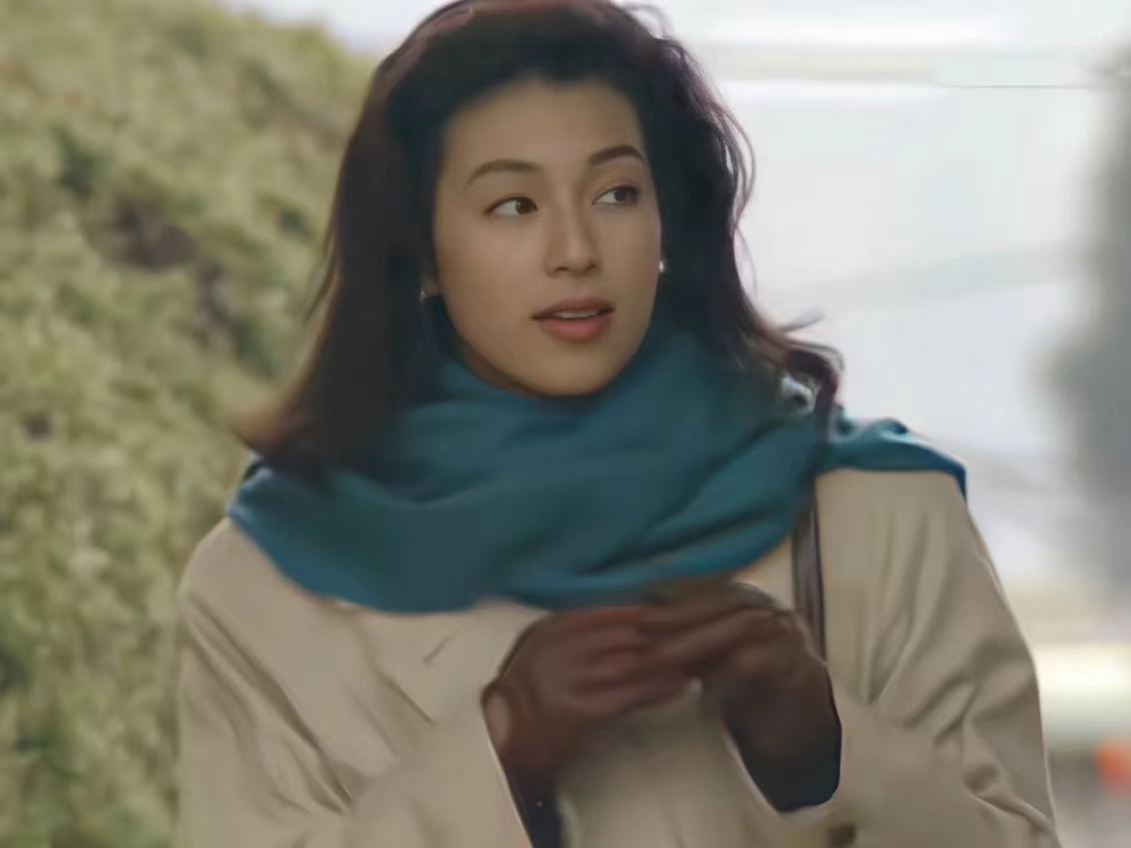 东京爱情故事莉香穿的风衣,东京爱情故事莉香风衣