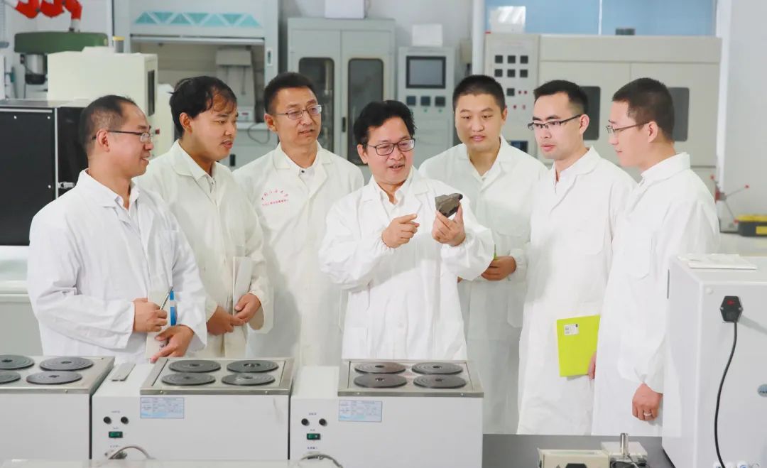 为什么叫中国石油大学,为什么报石油这个专业