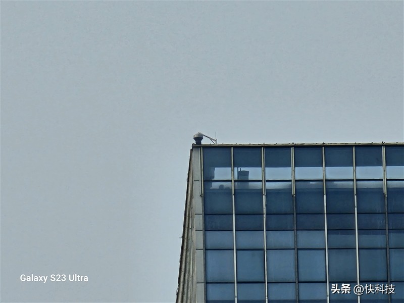 三星galaxys22超大杯,三星galaxys23ultra湖屿蓝评测