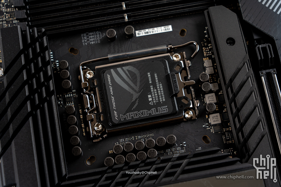 华硕rogz790heroddr4,rogz790hero主板支持ddr4吗