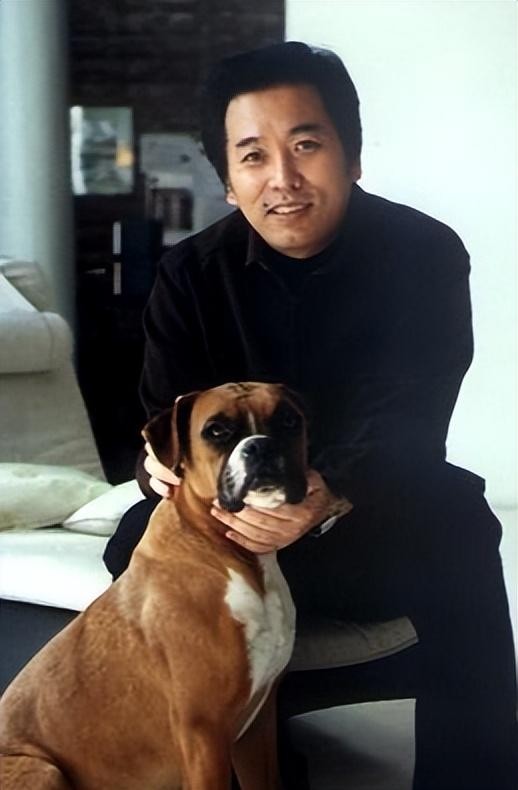 佟铁鑫：一婚娶歌手金曼生下儿子，二婚娶带娃林丹诗，如今咋样