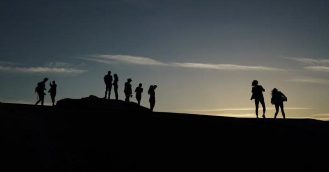 当上一代人遭遇大环境不好，他们都是怎么过来的？