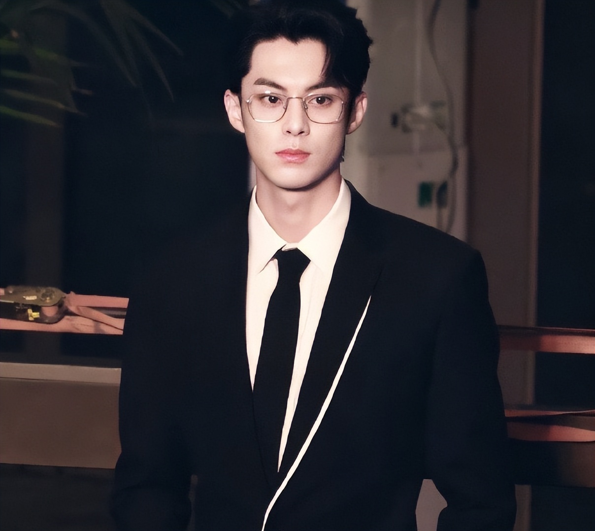 以爱为营白鹿在开机仪式说话,以爱为营白鹿出场