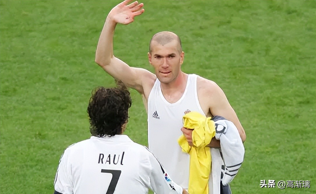 艺术足球齐达内,足球大师齐达内价格