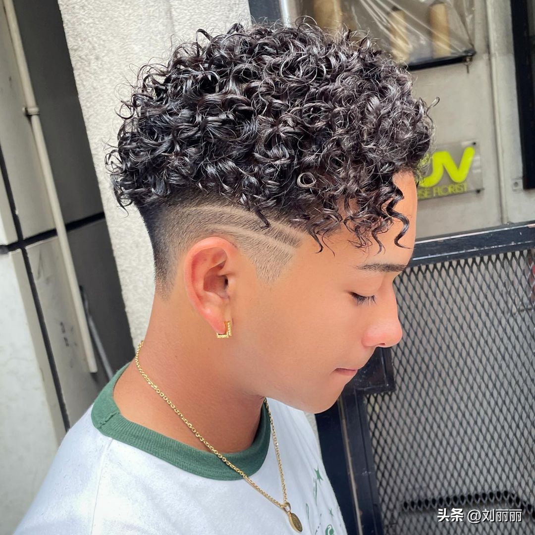 中年男士看起来精神的短发发型,9款秋季男士流行发型剪了变型男