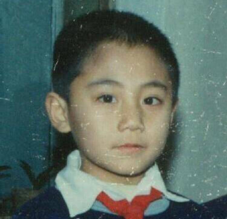 刘烨一夜难眠现状,用酒麻痹自己电视剧