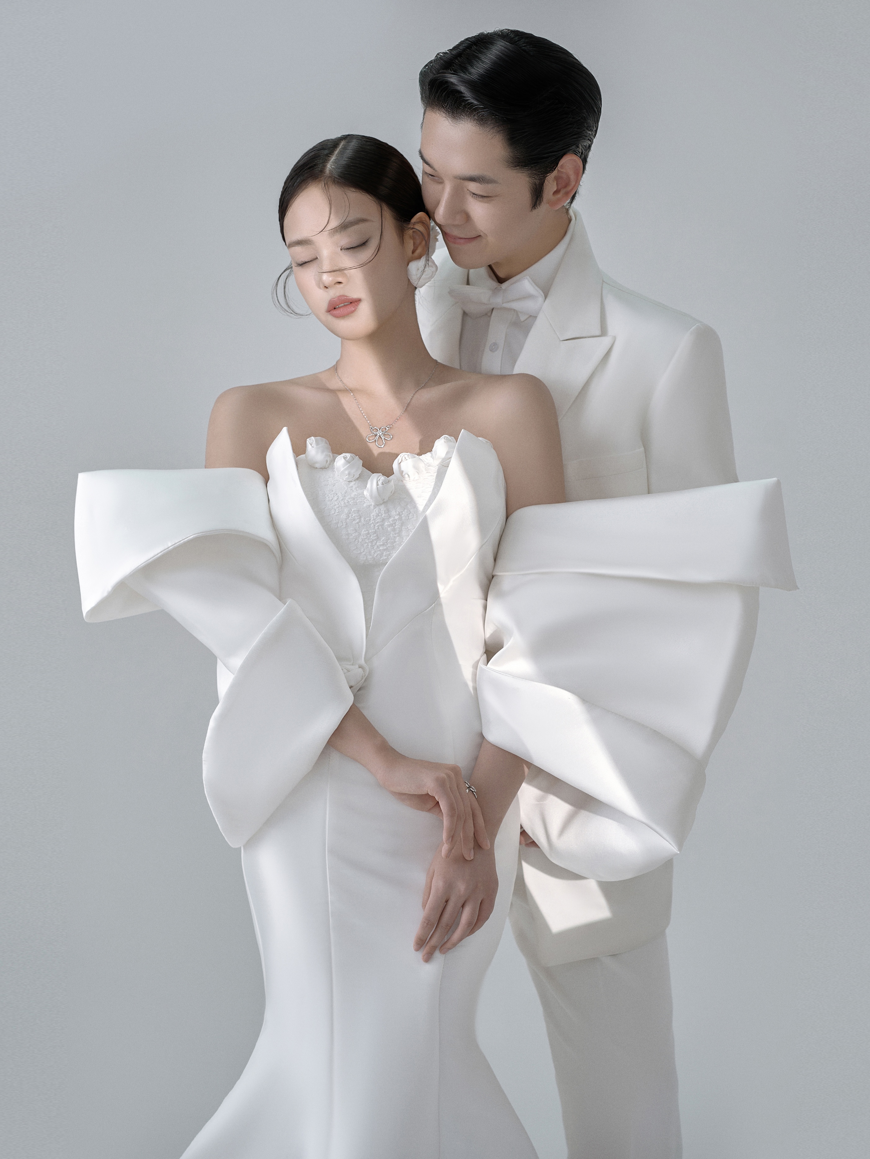 唯美韩式简约时尚风格婚纱照,韩式光影婚纱照