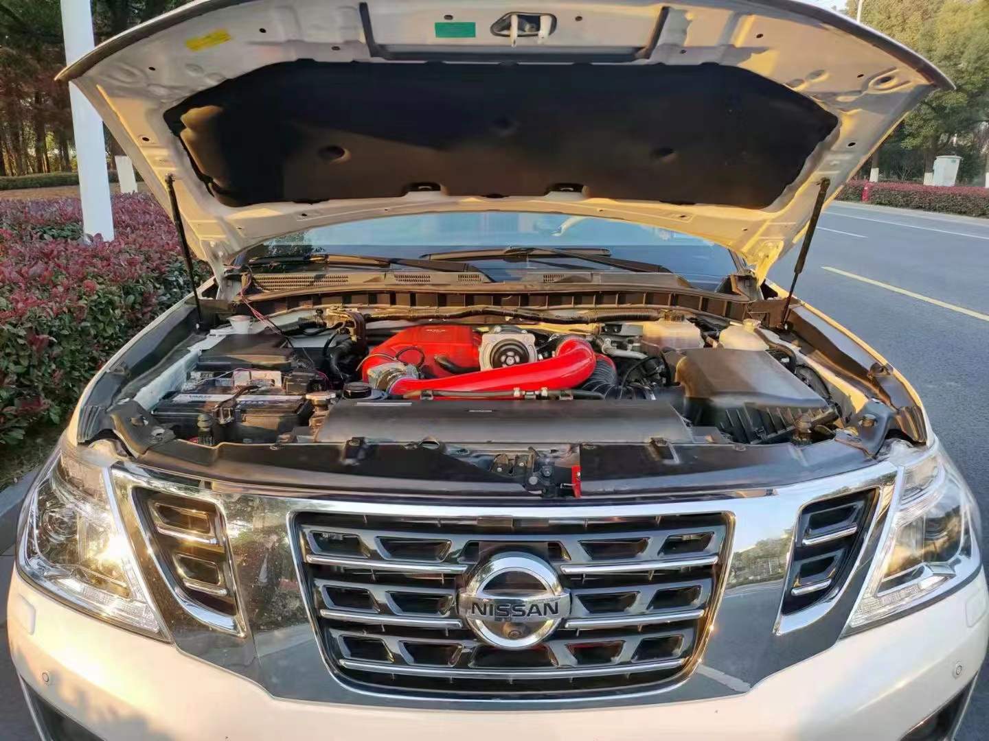 途乐y61hks机械增压器,途乐y62加装涡轮增压器效果好吗