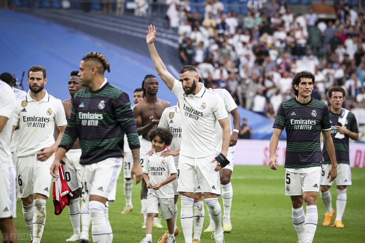 本泽马加盟吉达联合图文,本泽马吉达联合签约图片