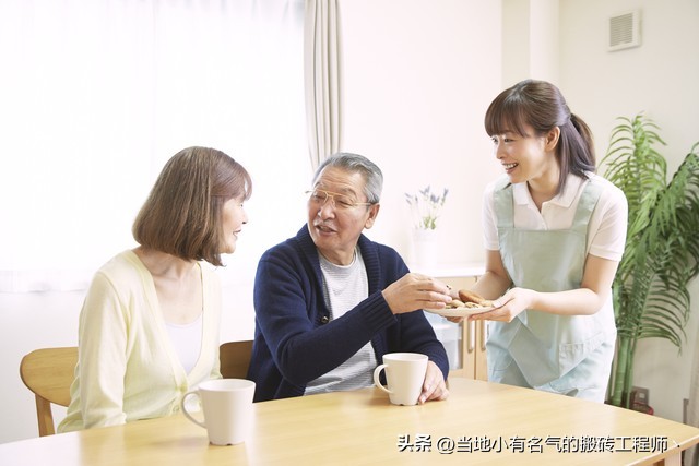 如果不生孩子老了真的很可怜吗,不生孩子老了真的特别悲惨吗