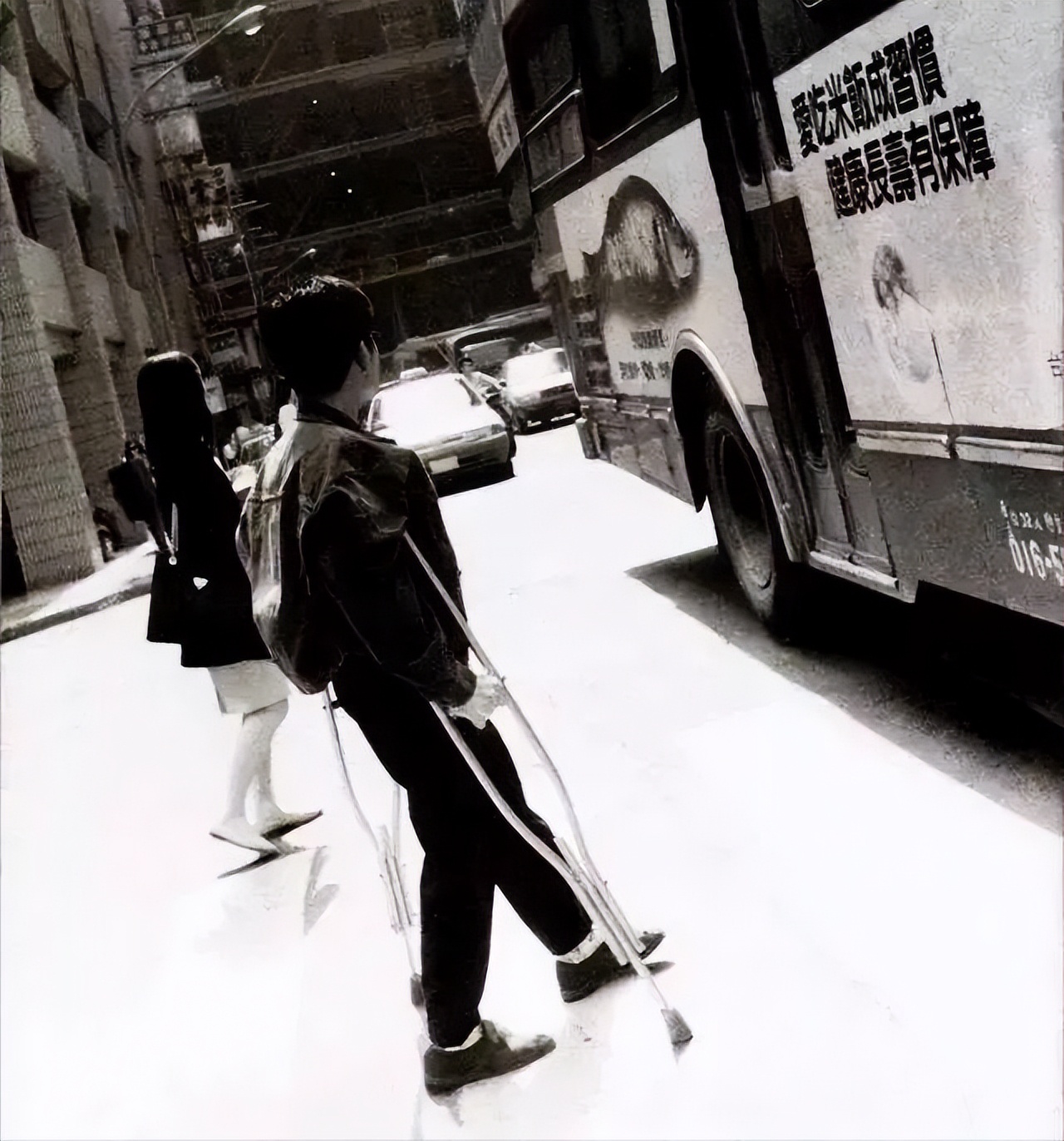 郑智化：因《水手》爆红，不到40岁就隐退歌坛，如今他生活怎样？