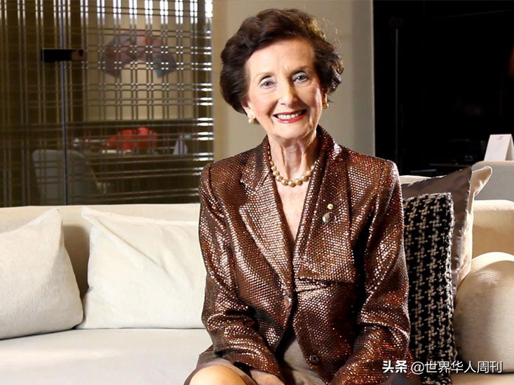 拒绝好莱坞男神，是赫本的闺蜜，培养27位世界冠军，94岁依旧优雅