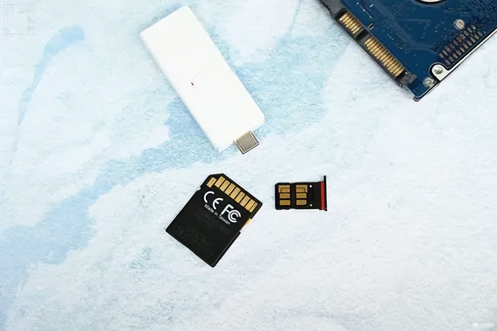 手机存储卡里的照片突然消失,手机的储存卡为什么突然用不了了