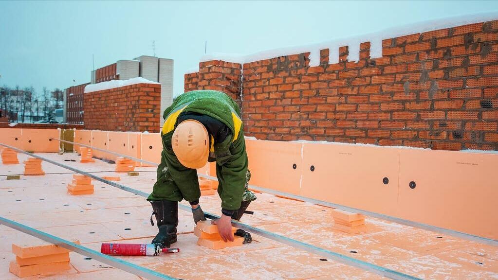四川一男子扮女装,四川小伙沉迷女装