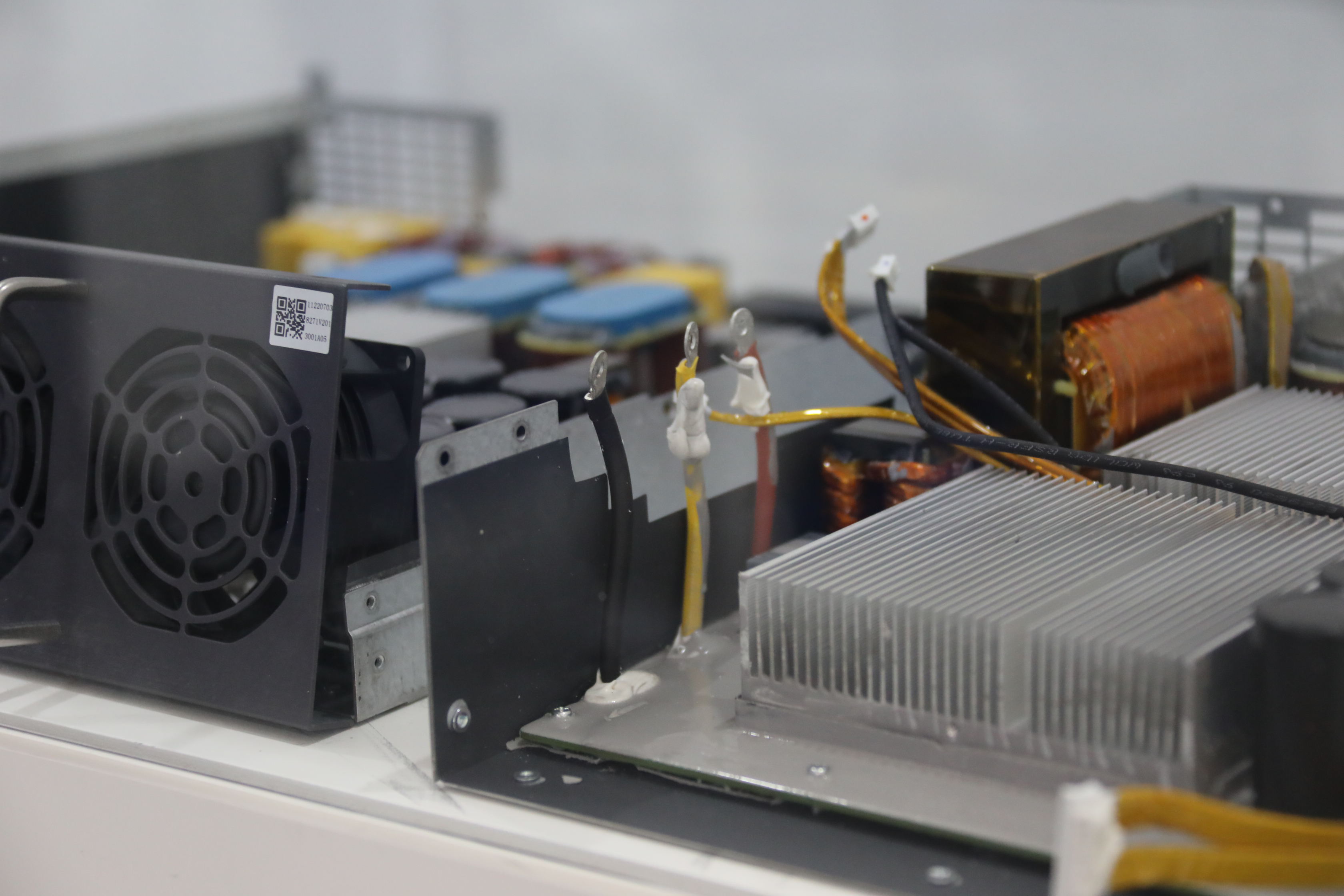 深圳宝安:英飞源在“红海市场”引领“蓝海变量”