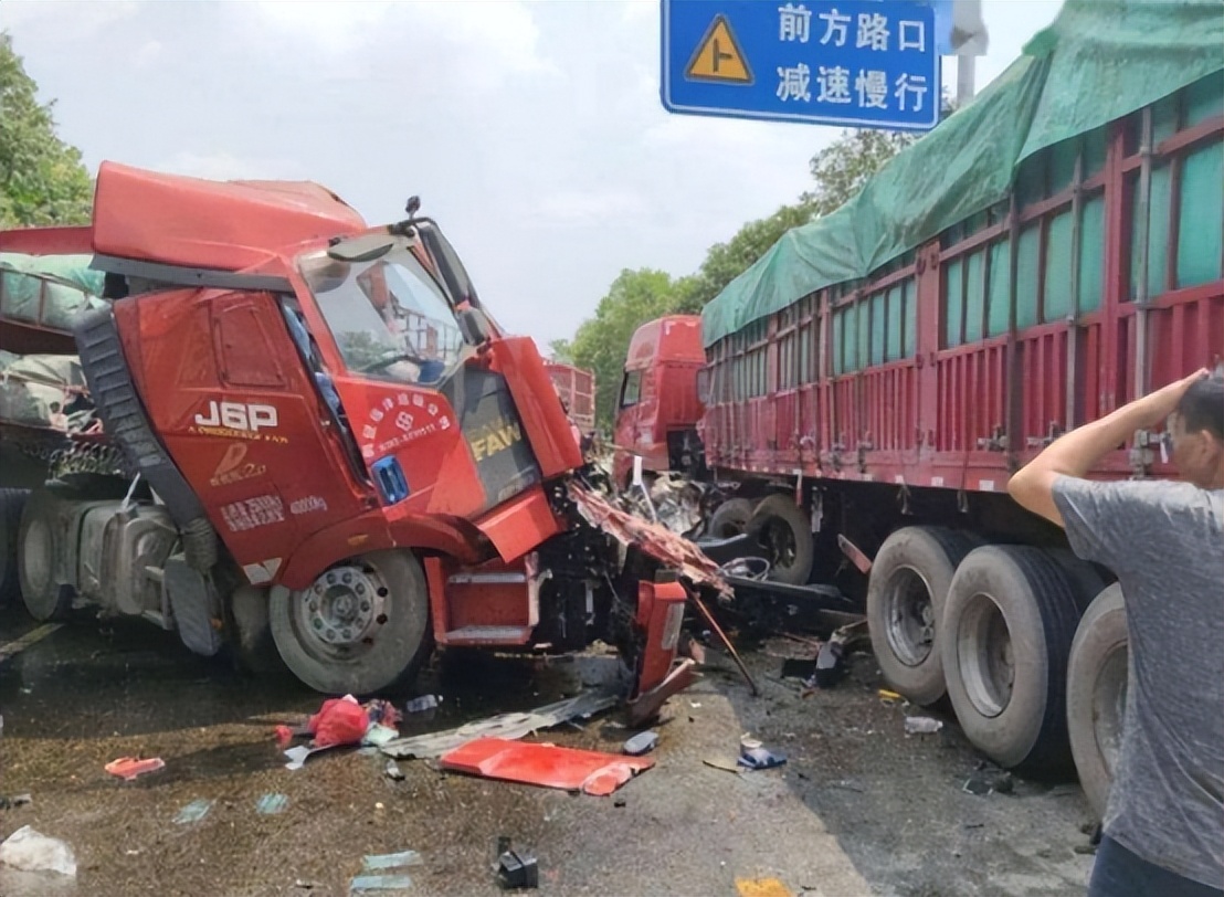 从年入38万的精英到拼命的加班人,中港司机怎么变化这么大?