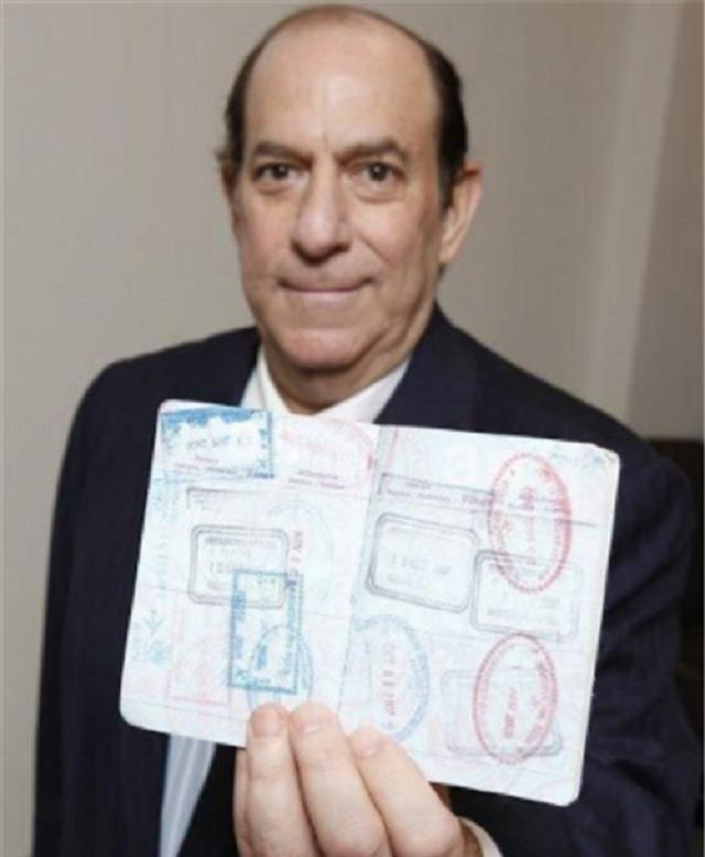 美国小伙买25万机票,美国男子25万买飞机票